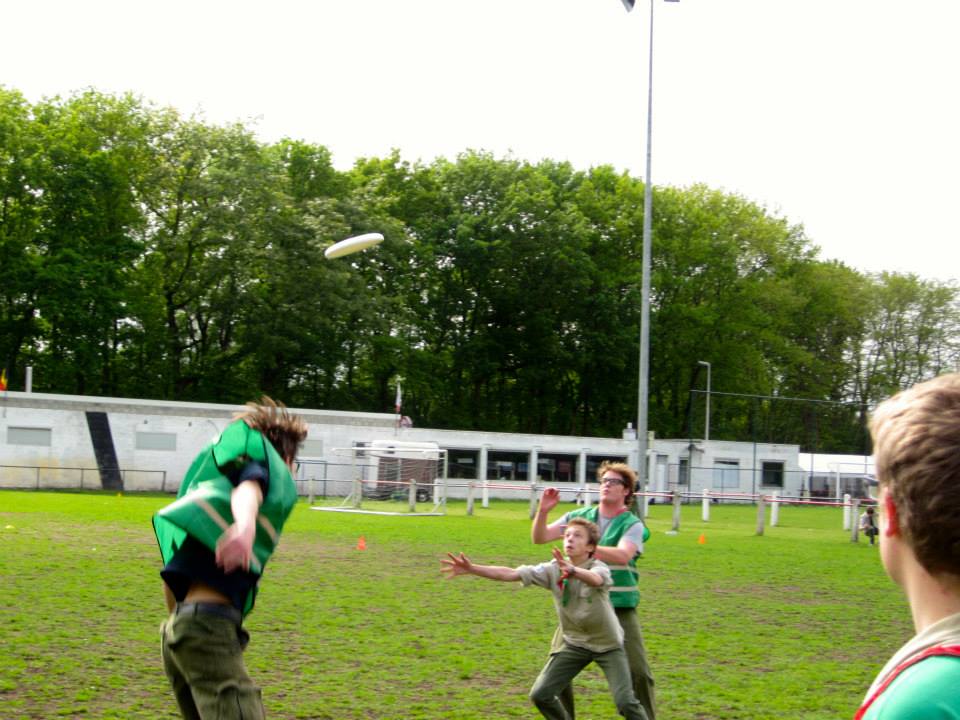 Sint-Martinus den XIIde - Frisbee Initiatie 2013